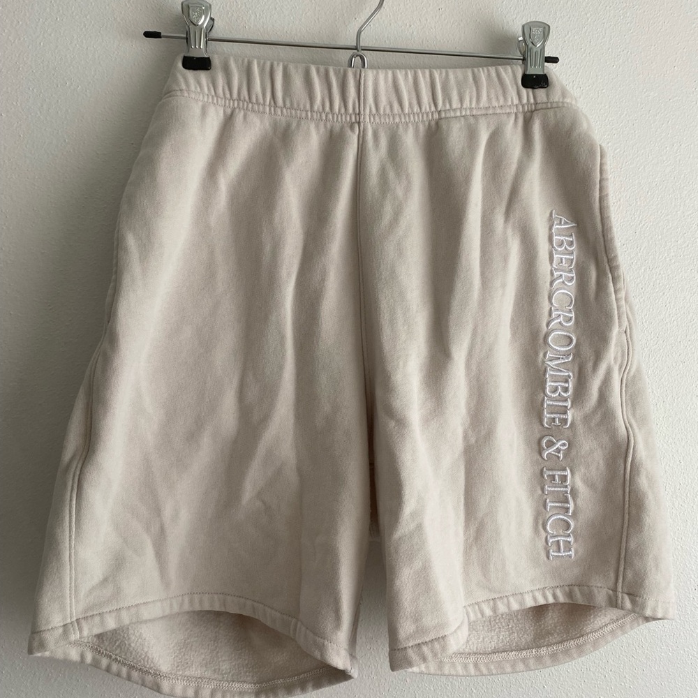 Abercrombie & Fitch Off-White Athletic Shorts - Picture 1 of 2
